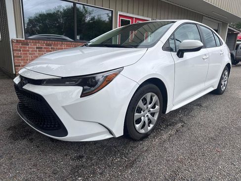 Used 2022 Toyota Corolla LE FWD image 5