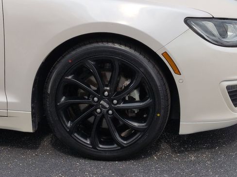 Used 2020 Lincoln MKZ Reserve w/ Monochromatic Package AWD/4WD image 11