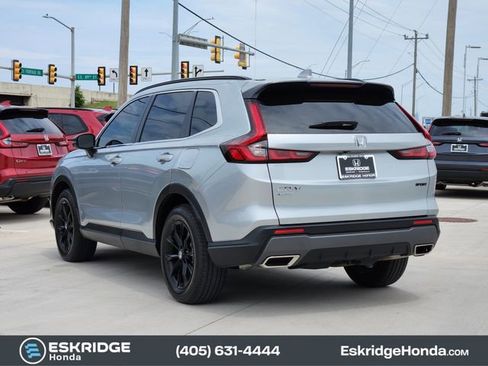 Used 2025 Honda CR-V Sport image 5