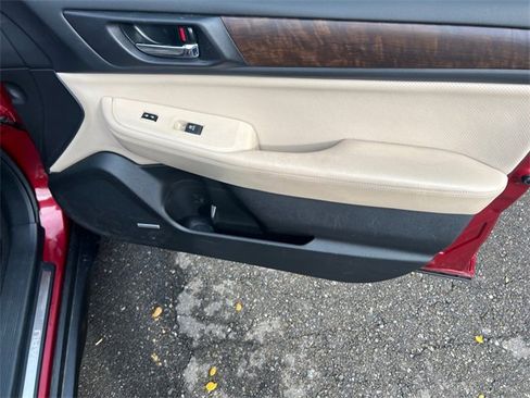 Used 2015 Subaru Outback 2.5i Limited image 23
