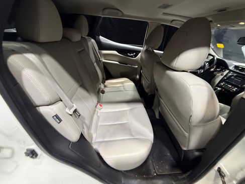 Used 2021 Nissan Rogue Sport SL w/ Premium Package image 18