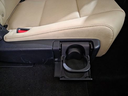 Used 2022 Lexus RX 450hL AWD w/ Premium Package image 27