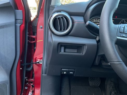 New 2025 Nissan Versa SR image 22