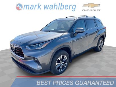 Used 2022 Toyota Highlander XLE