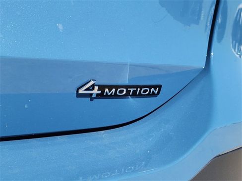 New 2025 Volkswagen Tiguan SE image 4