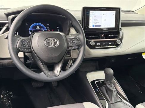Certified 2026 Toyota Corolla LE FWD image 34