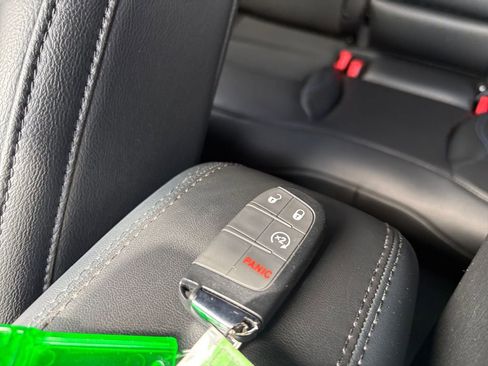 Used 2026 Jeep Compass Latitude image 26