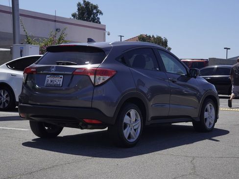 Used 2019 Honda HR-V EX-L image 4