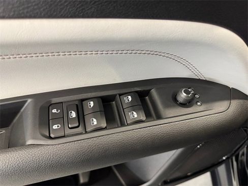 New 2026 Jeep Compass Limited image 16