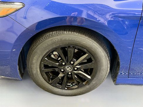 Used 2025 Toyota Camry LE FWD image 13