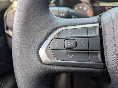 New 2026 Jeep Compass Latitude image 17