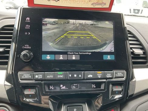 Used 2024 Honda Odyssey Sport image 14
