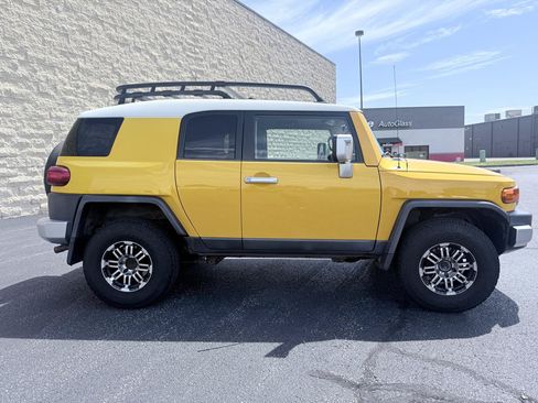 Used 2007 Toyota FJ Cruiser 4WD image 6