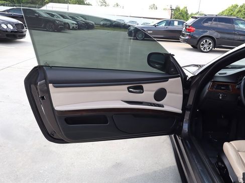 Used 2011 BMW 328i Convertible RWD image 41