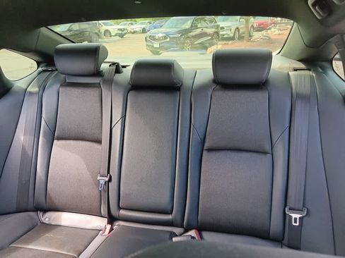 Used 2018 Honda Accord Sport image 12