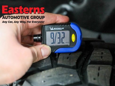 Used 2023 Jeep Wrangler Unlimited w/ Dual Top Group image 24