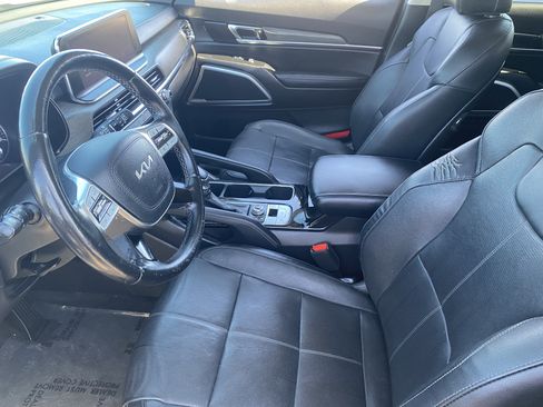 Certified 2022 Kia Telluride EX w/ EX Premium Package AWD/4WD image 18