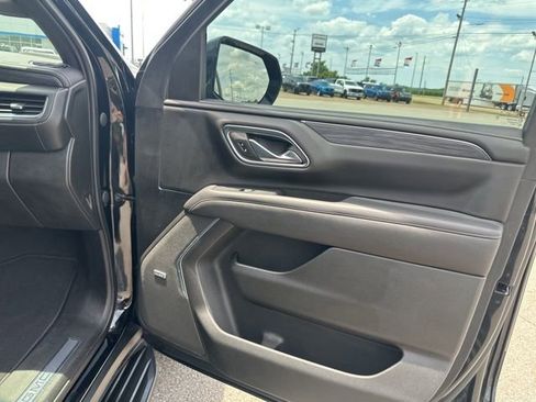 Used 2021 GMC Yukon XL SLT w/ SLT Premium Package AWD/4WD image 14