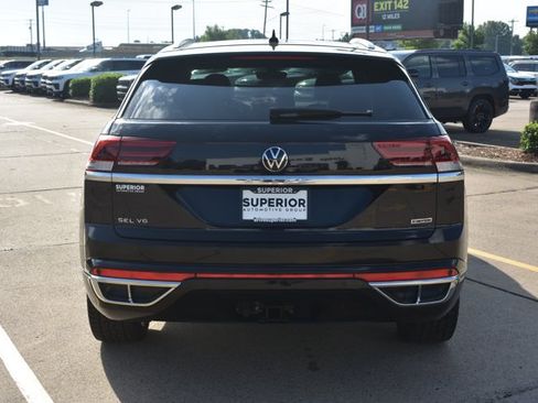 Used 2022 Volkswagen Atlas Cross Sport SEL Premium R-Line AWD/4WD image 6