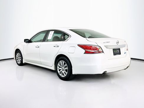 Used 2014 Nissan Altima 2.5 S FWD image 5