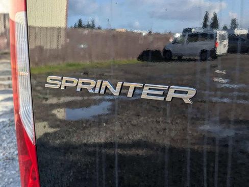 New 2025 Mercedes-Benz Sprinter 2500 image 17