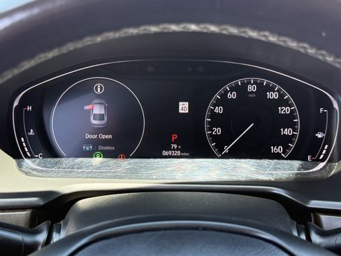 Used 2018 Honda Accord Touring image 26