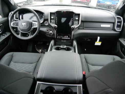 New 2026 RAM 1500 Big Horn AWD/4WD image 11