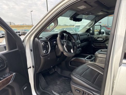 Used 2022 GMC Sierra 2500 Denali w/ Denali Ultimate Package image 20