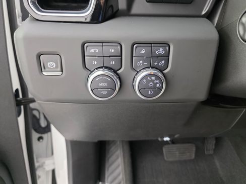 Used 2025 GMC Sierra 1500 Denali Ultimate AWD/4WD image 26