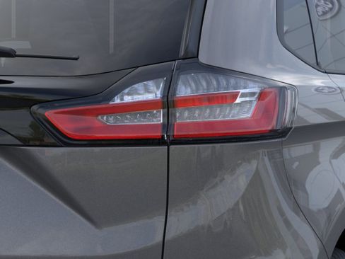 New 2024 Ford Edge SE image 21