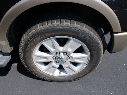 Used 2013 Ford F150 Lariat w/ Mid Equipment Group AWD/4WD image 4