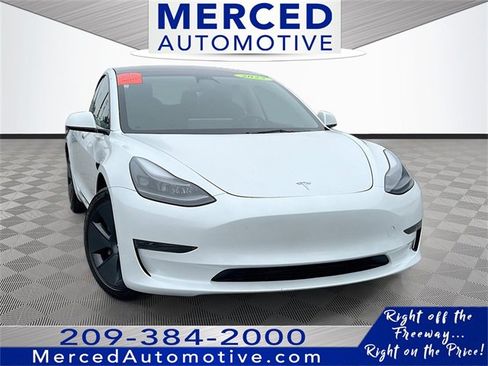 Used 2023 Tesla Model 3 Standard Range image 1