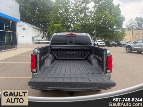 Used 2023 Chevrolet Colorado Z71 w/ Z71 Convenience Package 2 AWD/4WD image 7