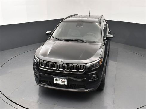 New 2026 Jeep Compass Limited image 14