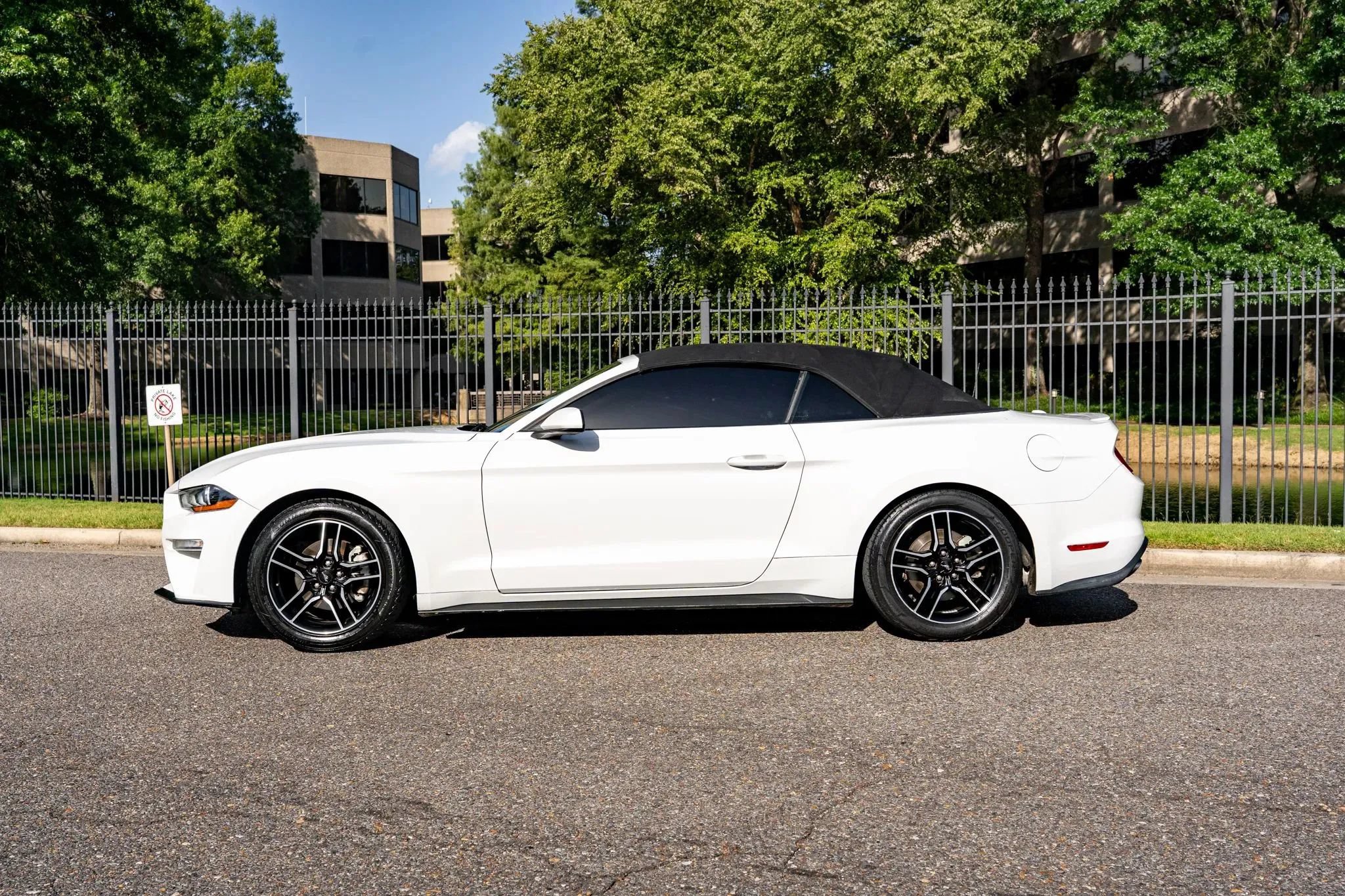 Used 2021 Ford Mustang Premium RWD image 14