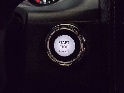 Used 2024 INFINITI QX80 Sensory image 38