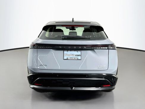 Used 2024 Nissan Ariya AWD image 6