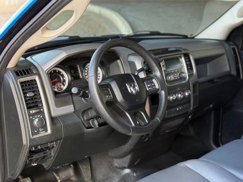 Used 2015 RAM 1500 ST RWD image 9