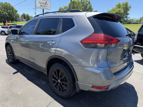 Used 2017 Nissan Rogue SV w/ Midnight Edition Package AWD/4WD image 4