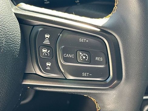 Used 2024 Jeep Wrangler Unlimited w/ Convenience Group AWD/4WD image 28