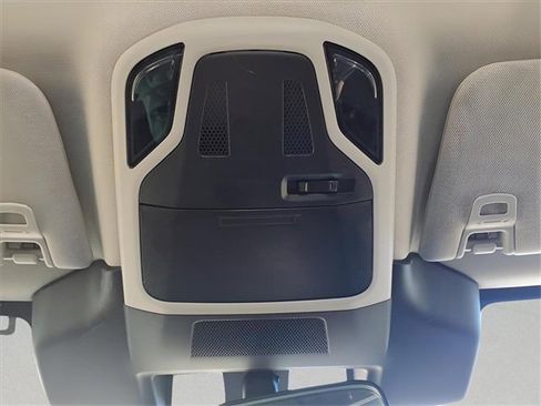 Used 2024 Subaru Legacy image 19