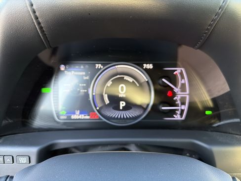 Used 2019 Lexus ES 300h w/ Premium Package FWD image 21