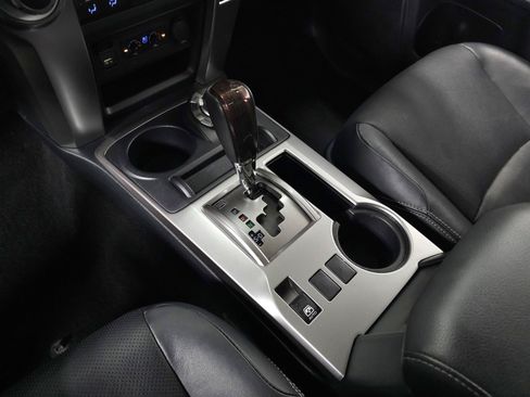 Used 2023 Toyota 4Runner Limited AWD/4WD image 31