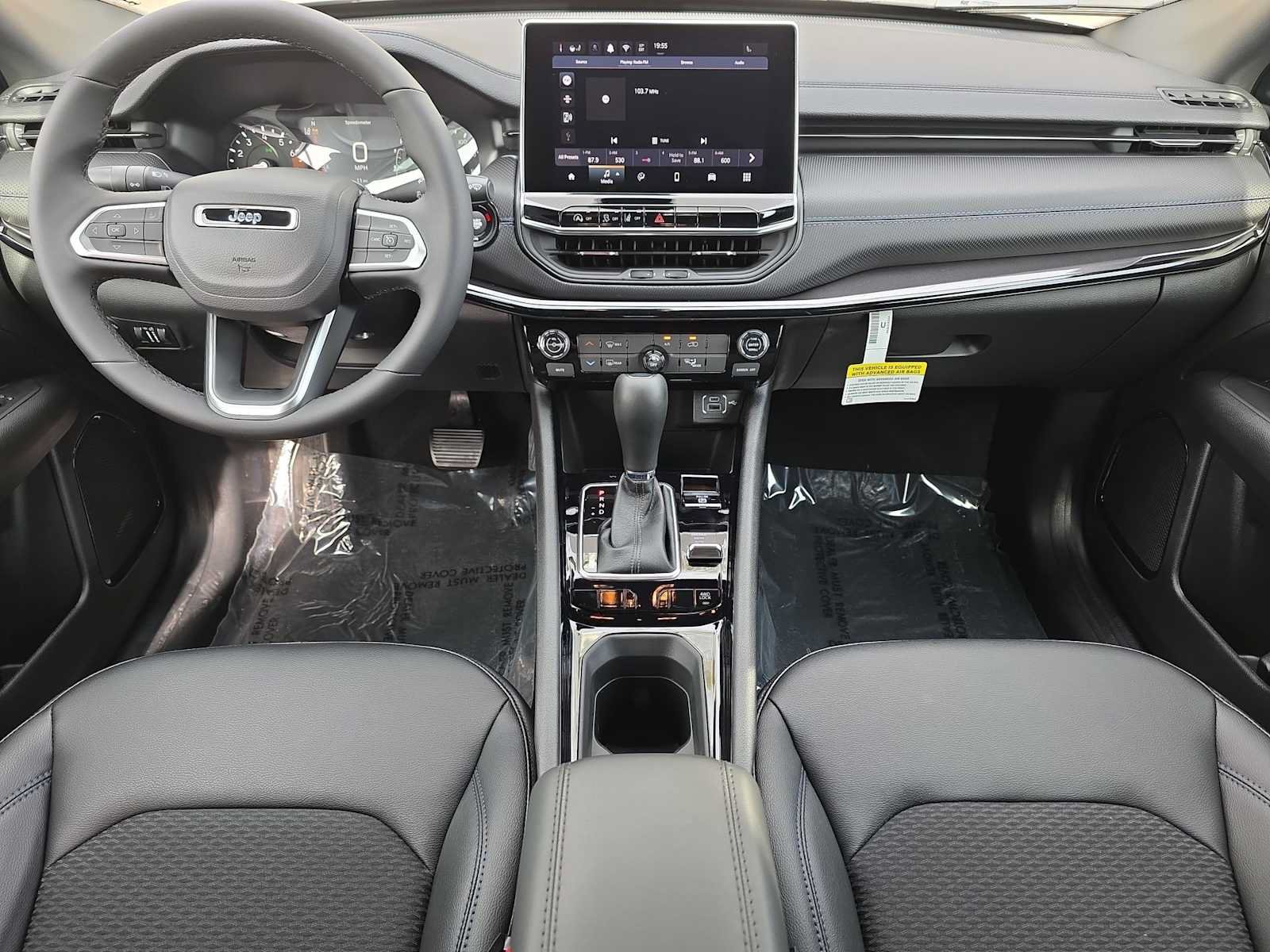 Used 2026 Jeep Compass Latitude AWD/4WD image 14