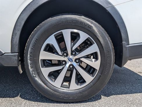 Used 2020 Subaru Outback Premium AWD/4WD image 9
