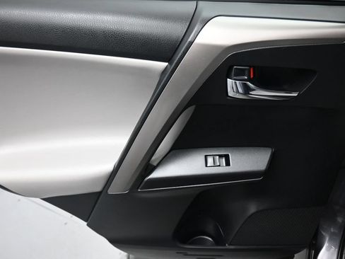 Used 2018 Toyota RAV4 XLE w/ Plus Extra Value Package AWD/4WD image 31