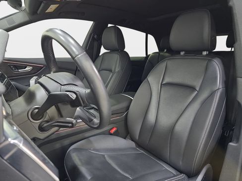 Used 2020 Audi Q8 Premium Plus AWD/4WD image 16