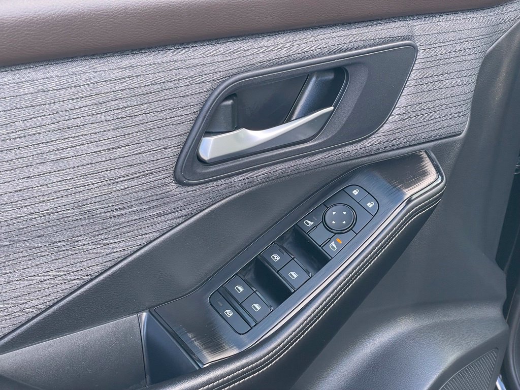 Certified 2023 Nissan Rogue SV AWD/4WD image 14