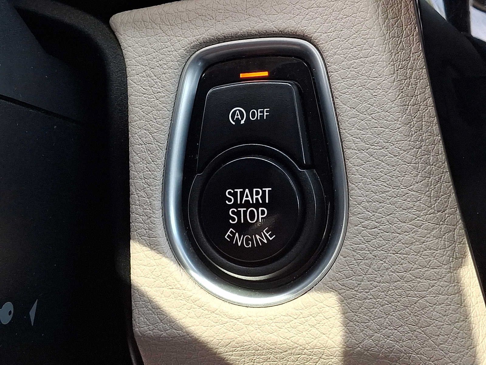 Used 2016 BMW 320i xDrive Sedan AWD/4WD image 24