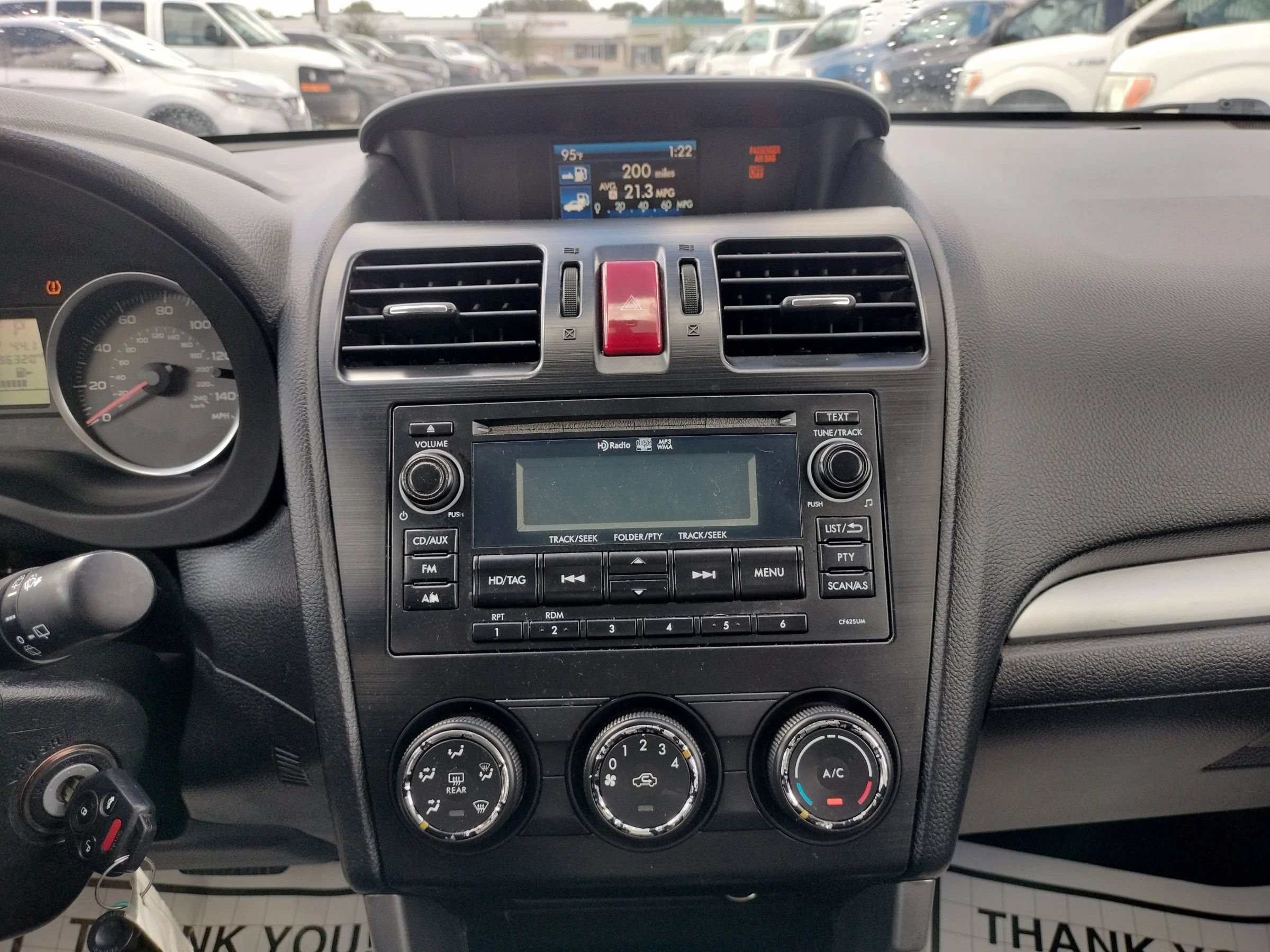 Used 2014 Subaru Forester 2.5i Premium AWD/4WD image 39